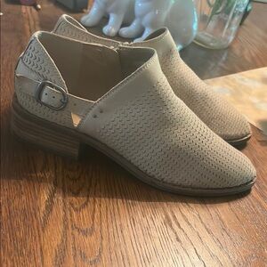 Lucky Brand Beige Ankle Boots LIKE NEW